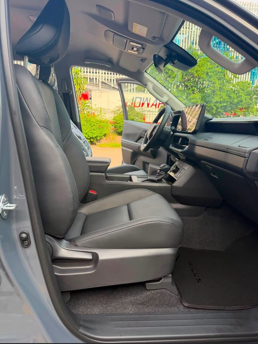 softcarsng's tweet photo. ❄️TOYOTA HILUX SRS 2027
BRAND NEW [026 Custom Import Duty ] wireless Charger-BSM and Many modern Features 
📍Lagos  🏷️ 79.5m

☎️ Call or Chat 08025664257

 Join Our Exclusive Sales on WHATSAPP CHANNEL NOW
https://t.co/tUAjrL1Con

Telegram Channel
https://t.co/xTnnXcsXuB https://t.co/fu0RmcwzlQ