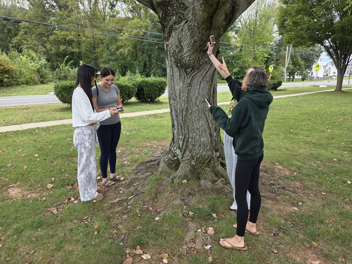 LCHS1954's tweet photo. Geospatial Science students mapped campus surface temperatures using GIS, demonstrating how green spaces reduce heat to inform campus sustainability planning. @LCPSOfficial https://t.co/jPtTMrOAXh