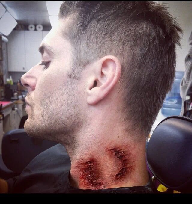 deanphilia's tweet photo. they should’ve made him bloodier more often https://t.co/n83vZg7yfL
