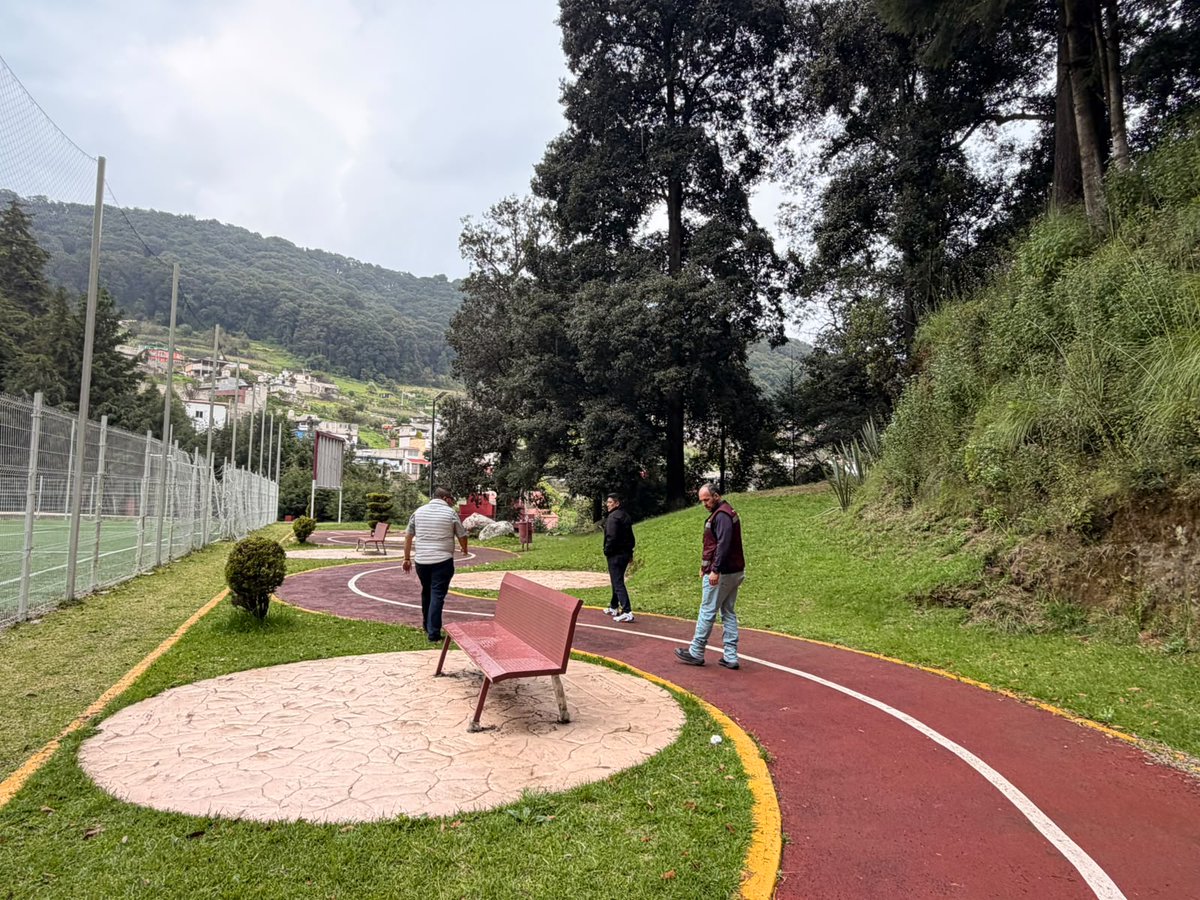 ContraloriaGEM's tweet photo. Por instrucción de la Gobernadora @delfinagomeza de vigilar las obras con transparencia, en la Contraloría del @Edomex, el OIC en la @SEDUIGobEdomex verificó la rehabilitación integral del deportivo Canalejas, en Isidro Fabela.

#ElPoderDeServir https://t.co/sidgU5VDQg