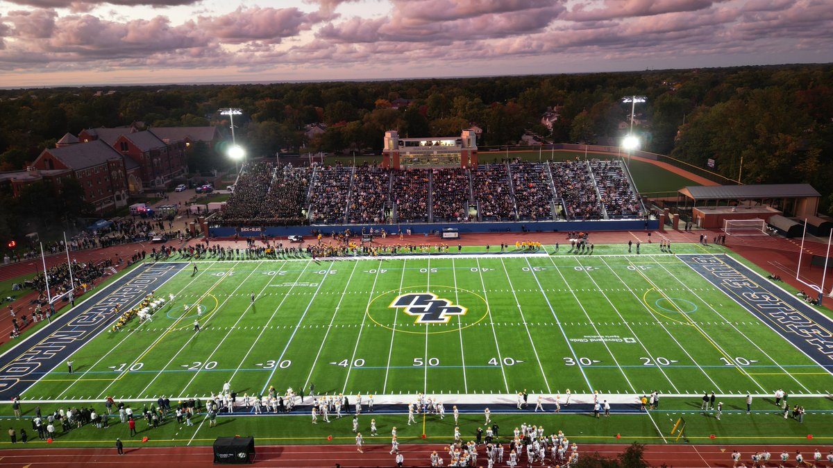 jcusports's tweet photo. Gorgeous night for a timeless rivalry matchup in University Heights ⚡️ https://t.co/dpwbqBCfnp