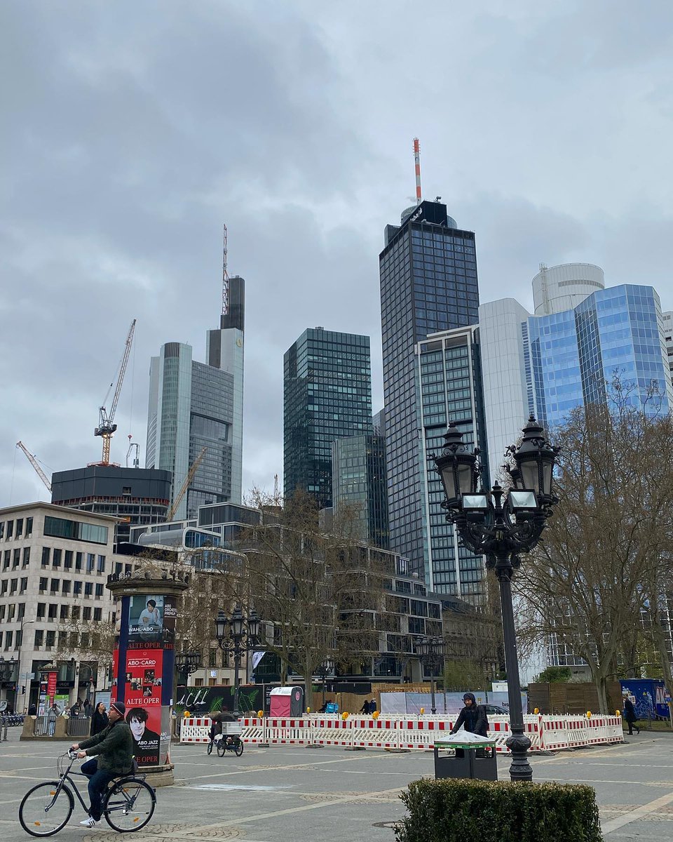 TashAbi's tweet photo. That was Frankfurt—a city that feels like New York, where we ended up by chance. Next time, I’ll come back to truly discover it as a completely different person, and I promise myself it’ll be soon. https://t.co/kbQIgP3UPH