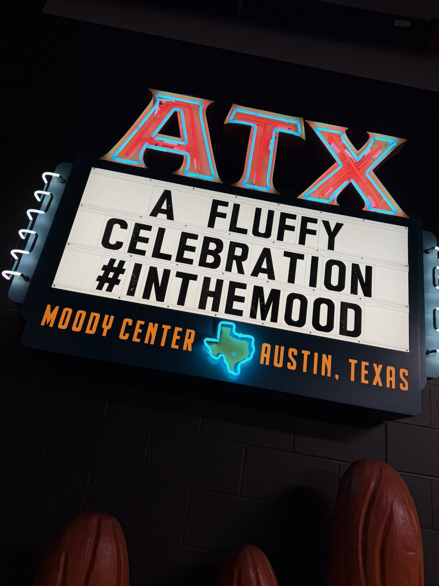 fluffyguy's tweet photo. AUSTIN, here we go 😁 https://t.co/7BWkZqN25t