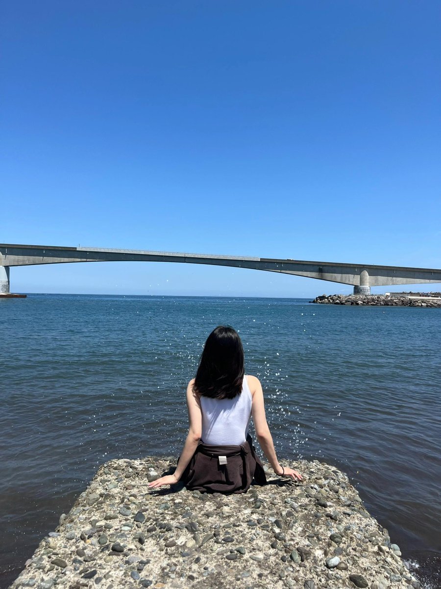 mengl147's tweet photo. 海を眺めているだけで、少し心が軽くなる日🌊💦 https://t.co/SBv8MaMNV7