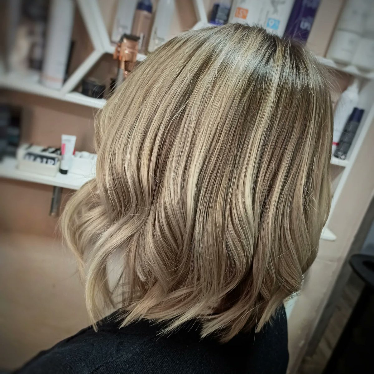 NinhaSaints1's tweet photo. The perfect hairstyle is every woman’s wish! https://t.co/Pm0QDupiOw