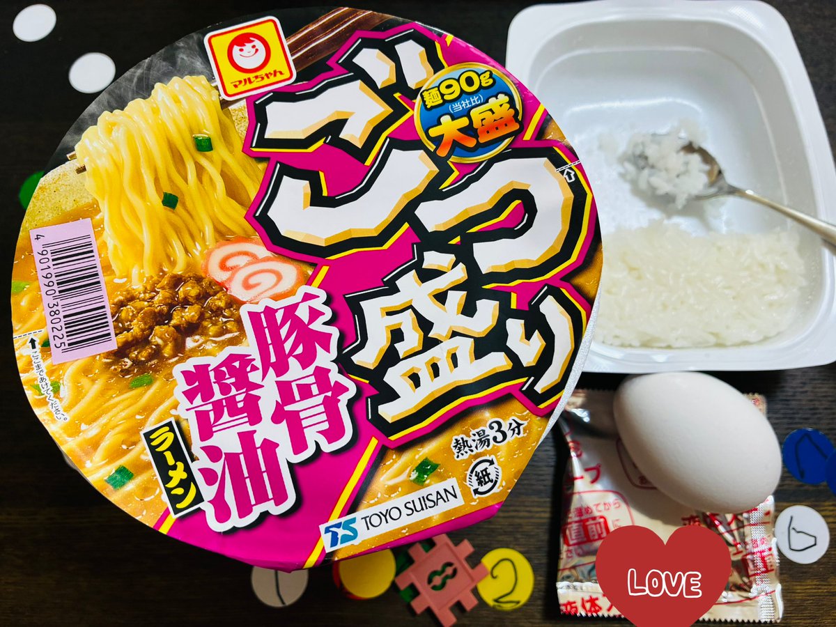 gundam_3's tweet photo. 今朝はごつ盛り豚骨醤油ラーメン！（食べた時間はまだ涼しかった） https://t.co/e1IxLuhuNT