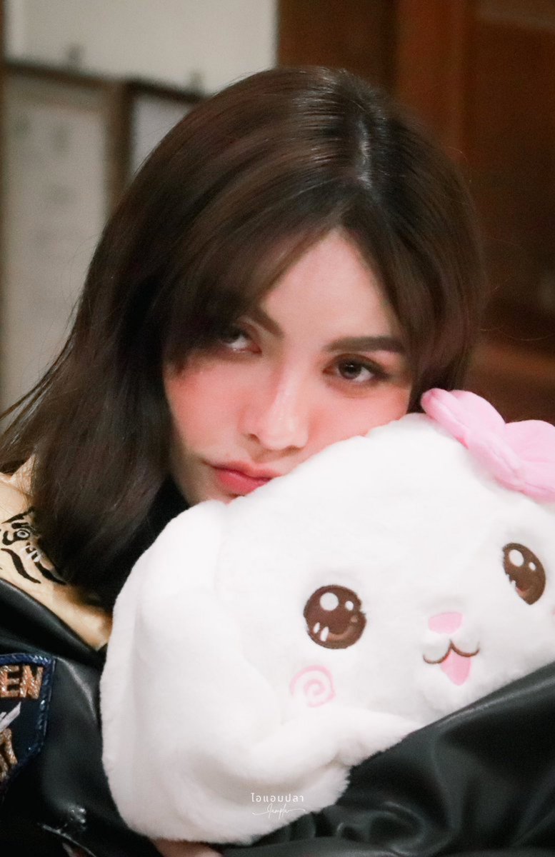 itsWaratin's tweet photo. มอนิ่งค่ะคนเก่ง ขอให้ตื่นขึ้นมาเจอแต่ความสดชื่นสดใสขอให้ทุกวันเป็นวันที่ดีมากๆของหนูนะคะ ขอให้แต่เรื่องราวน่ายินดีมีความสุขมากๆยิ้มและหัวเราะได้เยอะๆเลย จะคอยเป็นกำลังใจให้หนูเสมอ รักนะคะ 🤍

SMILEY BESIDE CHARLOTTE03
#ชาล็อตออสติน #CharlotteAustin
@itscharlotty https://t.co/BeZFOK2jEQ