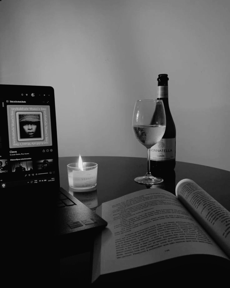 theovcut's tweet photo. sextou! https://t.co/YUdd70SsMA