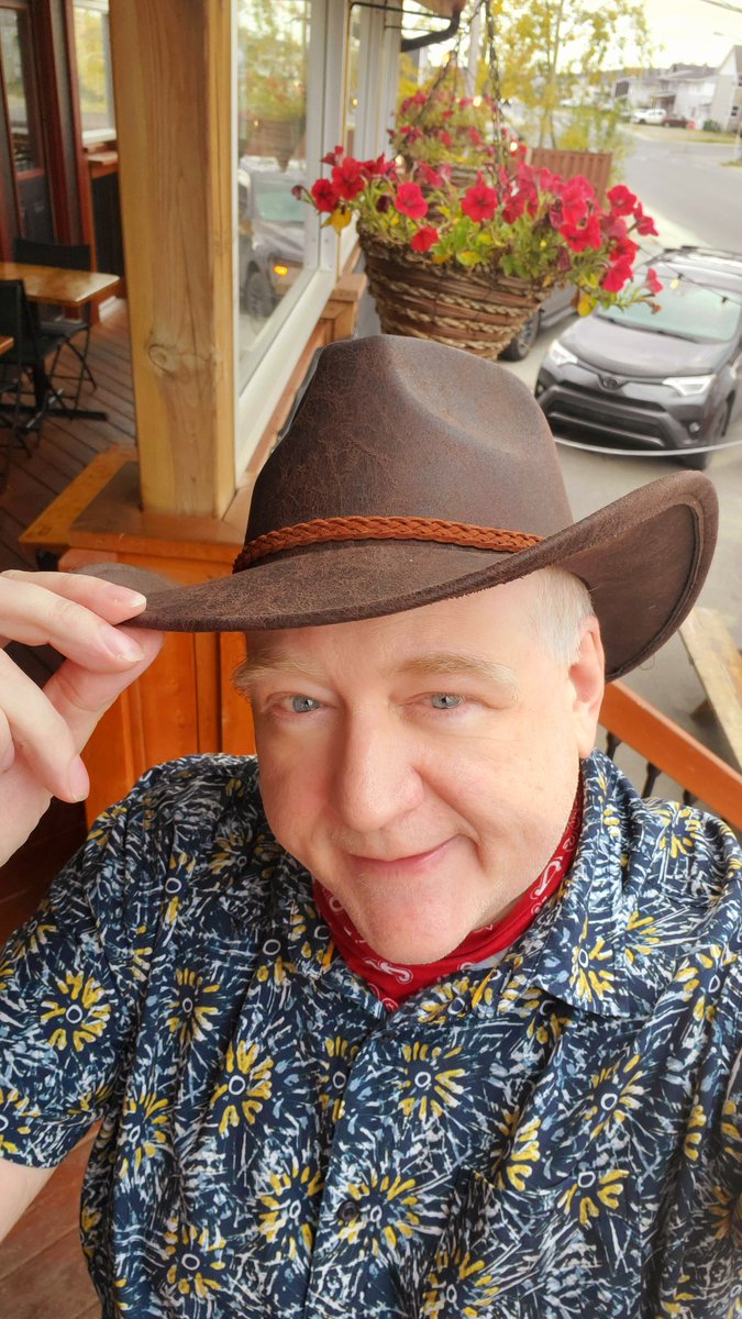 DocRock4real's tweet photo. Good luck hat tip to everybody as we head into the weekend.
#weekend #clubbrekkie #hattip https://t.co/PSHLDovTGw
