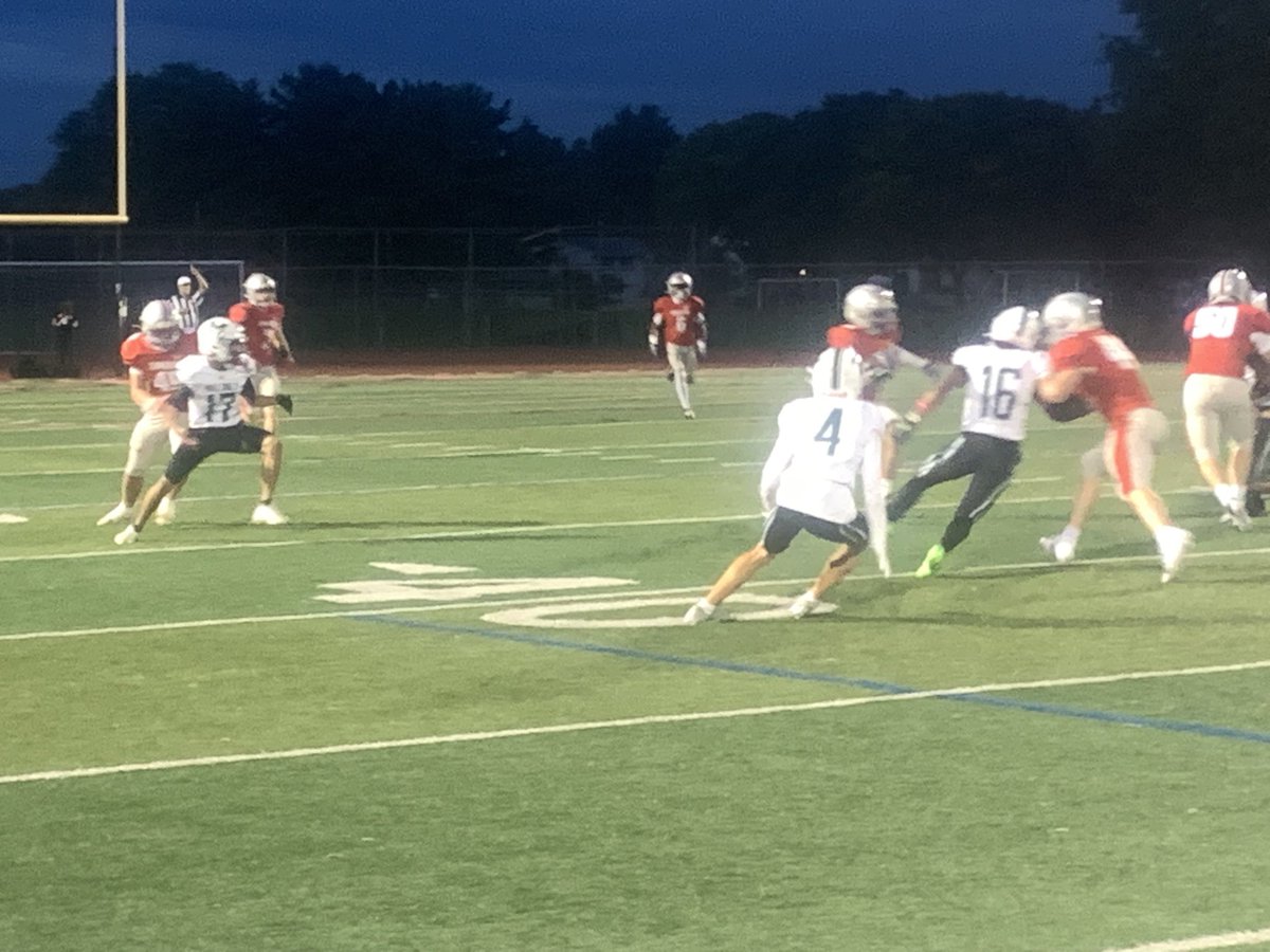 WeHartford's tweet photo. Conard has run out of answers as Maloney leads 45-20 in 4th.@WeHartford @CHSWHAthletics https://t.co/CW9iCQAGGM