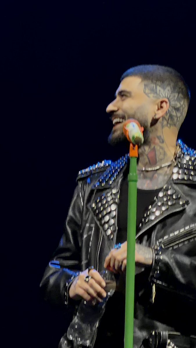 hadassahhh's tweet photo. O HOMEM MAIS LINDO DO UNIVERSO INTEIRO VOLTOU https://t.co/iXVTSWUw1j