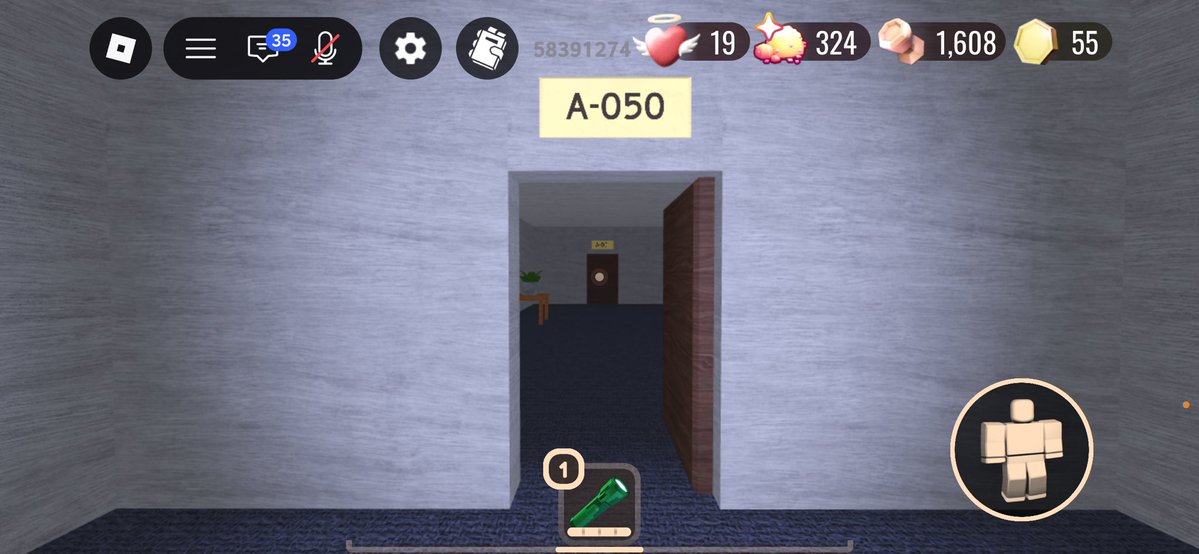 ArmlessFish2376's tweet photo. hey wheres the elevator https://t.co/RvIbLme7Ry