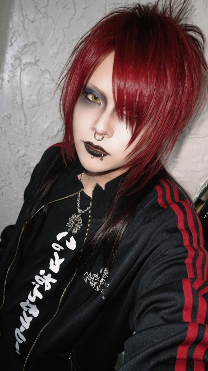 xxxBAD_yuta_'s tweet photo. 10/2
iT生誕大阪編 culbMERCURY
iTの始まりの場所でお祝いできたしめちゃめちゃ盛り上がって本当素敵な1日だったよ！
ここから始まったんだな…
なんて思うと人と人との出会いってやはり奇跡なようなものなんだと再確認させられました。
そんな彼を10/13も祝しちゃうからBADｨ一緒によろしくな👊 https://t.co/sGJ1dkNuoi