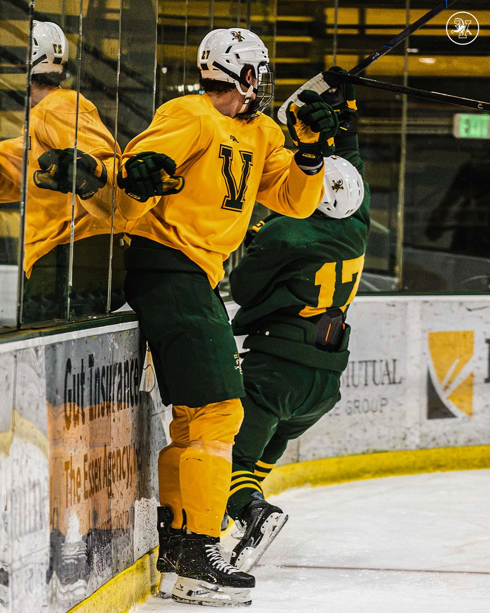UVMmhockey tweet picture