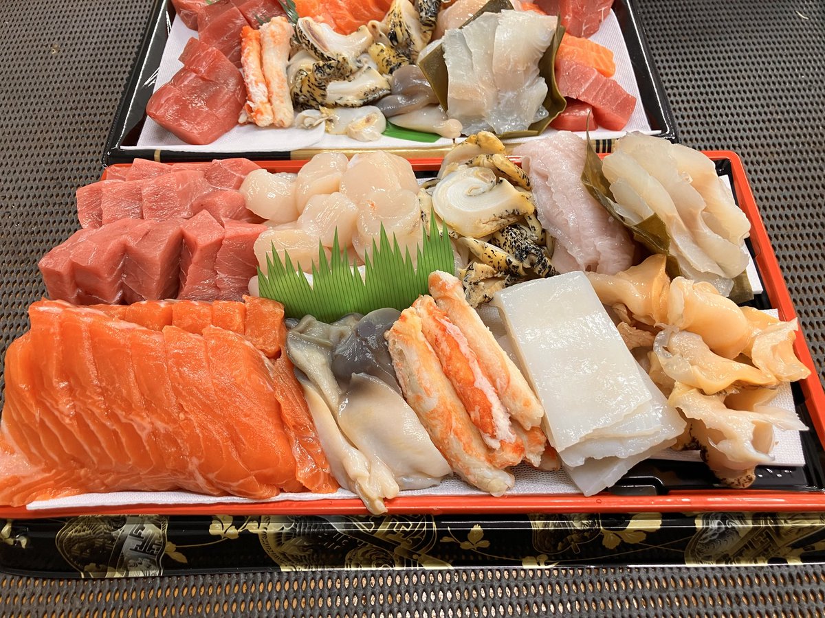 Osashimi0705's tweet photo. 特注盛（5人前・2人前）
冠・婚・葬・祭　御誕生日　会合等々
来客様用　記念日等々　家族の集い
御予約承り致します
貴方だけの世界に一つだけの特注盛是非
（予約時素材お申し付け下さい）
インスタ・LINE・スレッ���・X・御来店・電話にて
御予約承り致します
生食用牡蠣2k2000円税どっさり https://t.co/R6Mn89WMjQ
