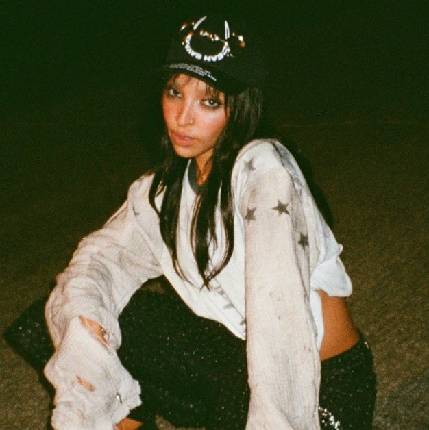 PopTingz's tweet photo. Tinashe’s “POPSTAR” is projected to debut at #9 on the Billboard 200 with 32,386 units in the U.S., including 19.3K pure album sales and 12.9K streaming-equivalent units. https://t.co/cscEzRs5fc