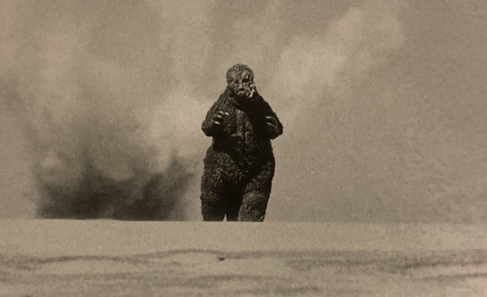 ROCKINHOPPER's tweet photo. love kaiju images that are just "Holy shit they're real" https://t.co/xW9VXJl2f4