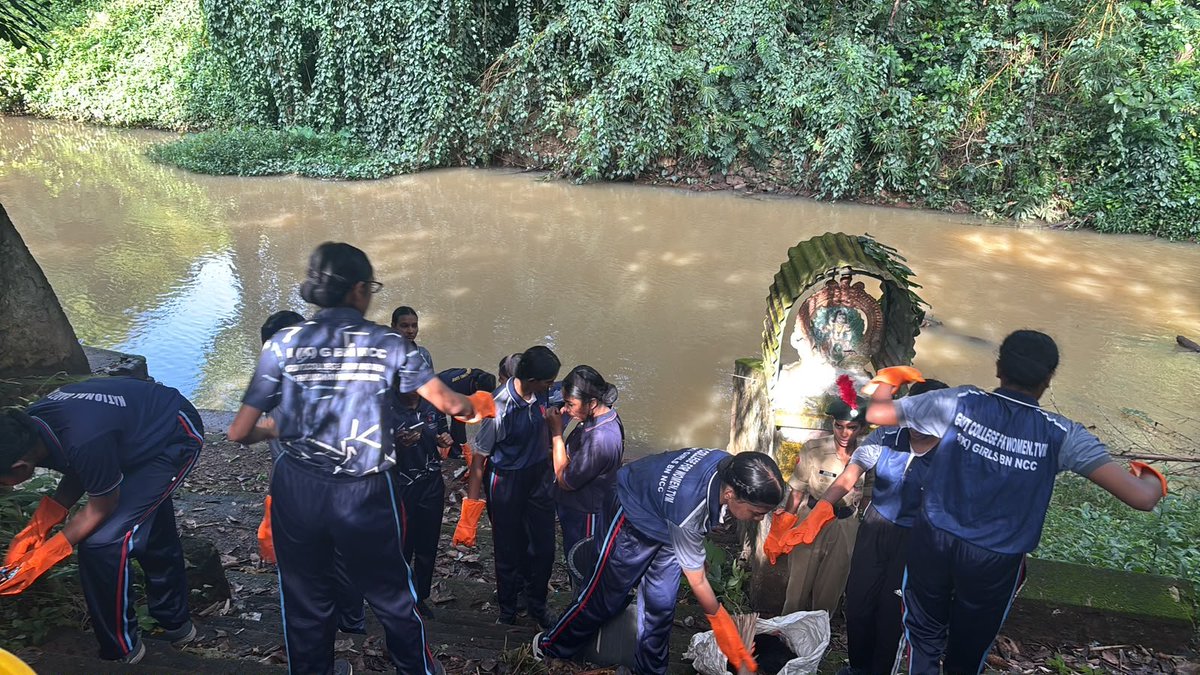 GcwTvm's tweet photo. 🌊 World Rivers Day
NCC Unit, GCW Thiruvananthapuram, conducted a river cleaning drive at Maruthamkuzhi River on 22 Sept 2026, promoting environmental conservation and responsible waste management.
#NCC #WorldRiversDay #GCW #RiverConservation https://t.co/NjlntnKvzj