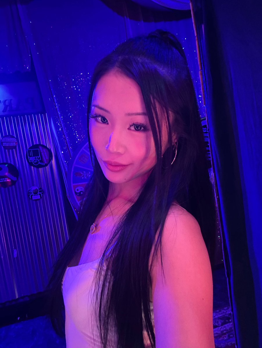 uLuvTes's tweet photo. Effortlessly Perfect💟🧏🏻‍♀️ https://t.co/XiGg6GfF9f