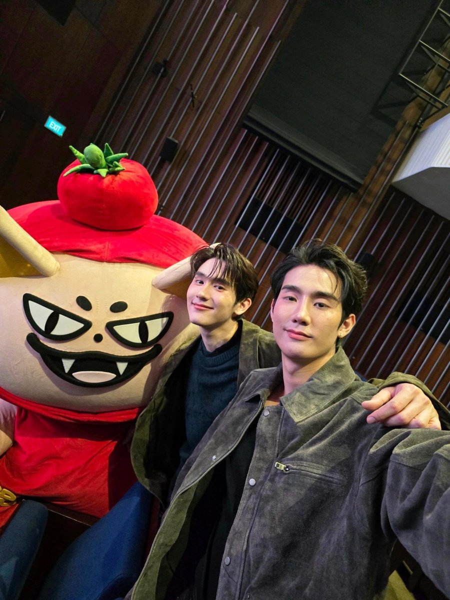 mellowbudd's tweet photo. น้องพร ป้าเพ็ญ ลุงพงศ์  กุเดรสส55555 https://t.co/HgxjrBwIP1
