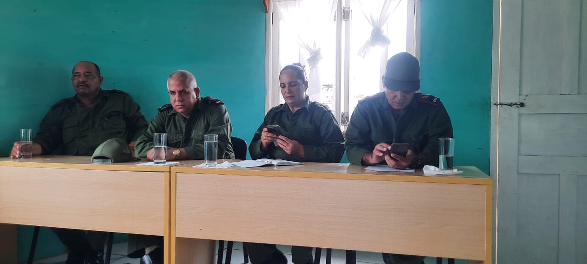 BequeMaya's tweet photo. #Mayabeque 
#CubaEstáFirme 

Con la presencia del Presidente del Consejo de Defensa Provincial Edelso Ramos se realiza visita al municipio de #Bejucal, con intercambios en las zonas de Defensa. 

@DiazCanelB @DrRobertoMOjeda https://t.co/1UNR3ml158