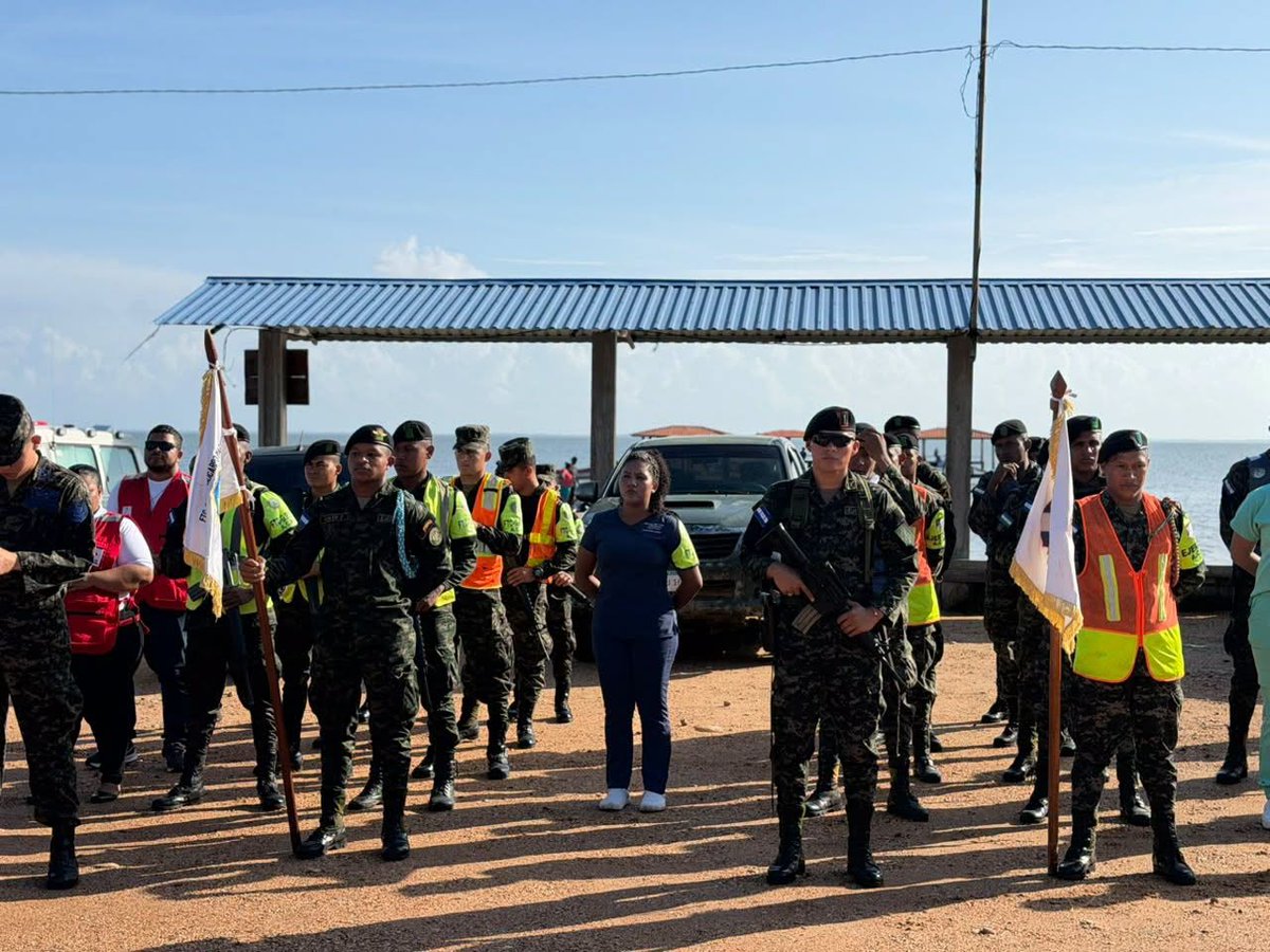 NMoskitiahn's tweet photo. DEPARTAMENTO DE GRACIAS A DIOS
Lanzamiento  oficial  del operativo de la Semana Morazánica.
En el evento estuvo presente el Sub Comisionado de Copeco #EzequielCruz, #Policia, #FuerzaNaval, #FuerzasArmadas, #Copeco, #CruzRoja #Bomberos, entre otras autoridades departamentales. https://t.co/thDihMOCeT