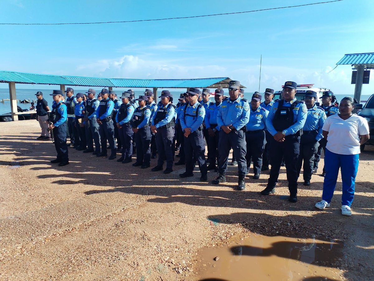 NMoskitiahn's tweet photo. DEPARTAMENTO DE GRACIAS A DIOS
Lanzamiento  oficial  del operativo de la Semana Morazánica.
En el evento estuvo presente el Sub Comisionado de Copeco #EzequielCruz, #Policia, #FuerzaNaval, #FuerzasArmadas, #Copeco, #CruzRoja #Bomberos, entre otras autoridades departamentales. https://t.co/thDihMOCeT