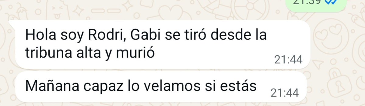 electrahhk's tweet photo. pov tu novio es hincha de independiente y recibis este mensaje una vez cada tres semanas https://t.co/6M1HTTHbMH