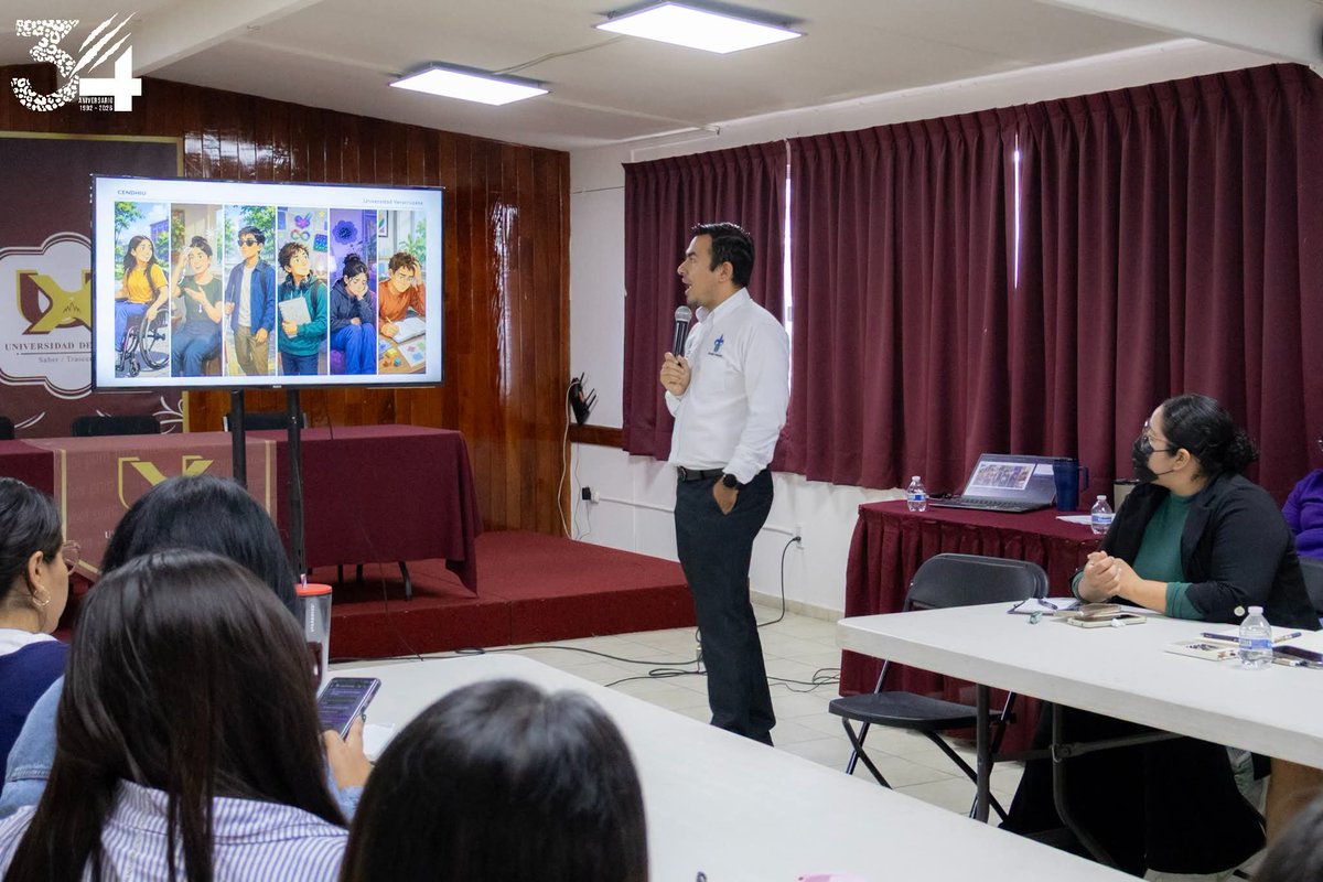 UXoficial's tweet photo. En colaboración con la red @ANUIES, la UX participó en un taller de inclusión de estudiantes con discapacidad, impartido por @CendhiuX. 
Gracias al Dr. Sergio Blázquez por sumar al acompañamiento integral y la responsabilidad social. https://t.co/jsXi5Ek39q