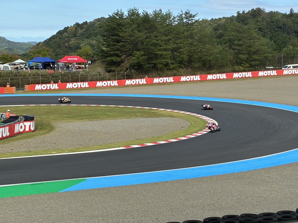 Rewriter9918vrc's tweet photo. 最高かw
#motogp https://t.co/L6jY8FoXum