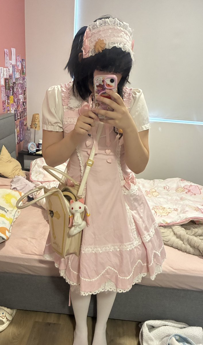 angelmaraich's tweet photo. swap meet coord :) https://t.co/MotAeVqmtN