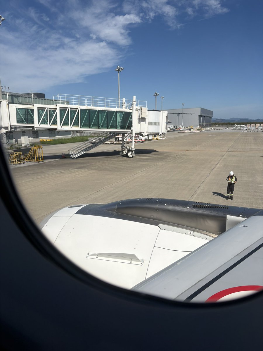 _chiichiku's tweet photo. ✈️〜 https://t.co/PRZSO5KXeL