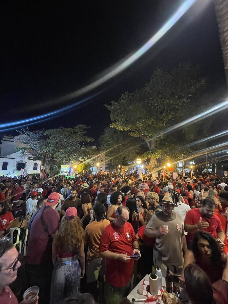 obrunoathayde's tweet photo. São Luís é Lula https://t.co/YwgN1Jasp5
