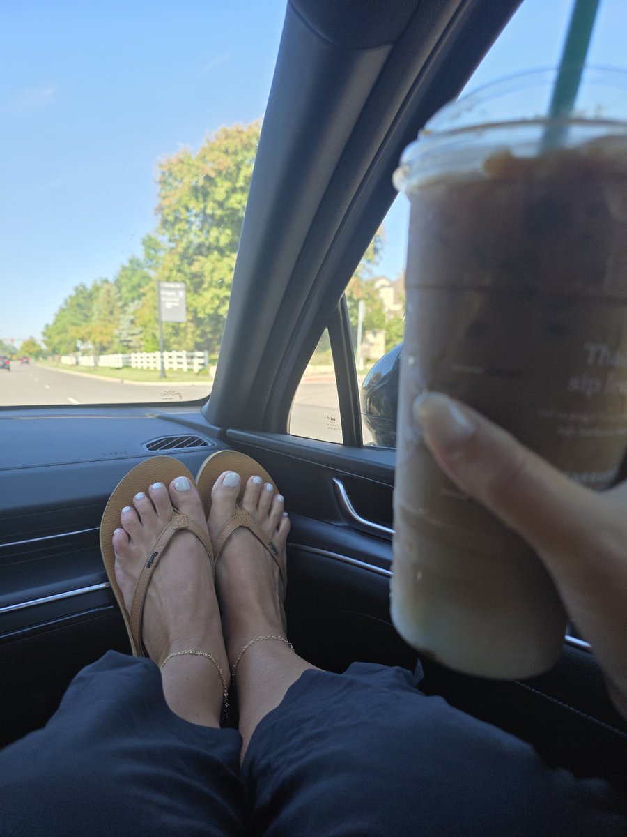 DeezzToes's tweet photo. Who wants to be my coffee sponsor in exchange for morning feet pics every day? ☺️ #feet #footfetısh #toes https://t.co/QQ1PcIzixo