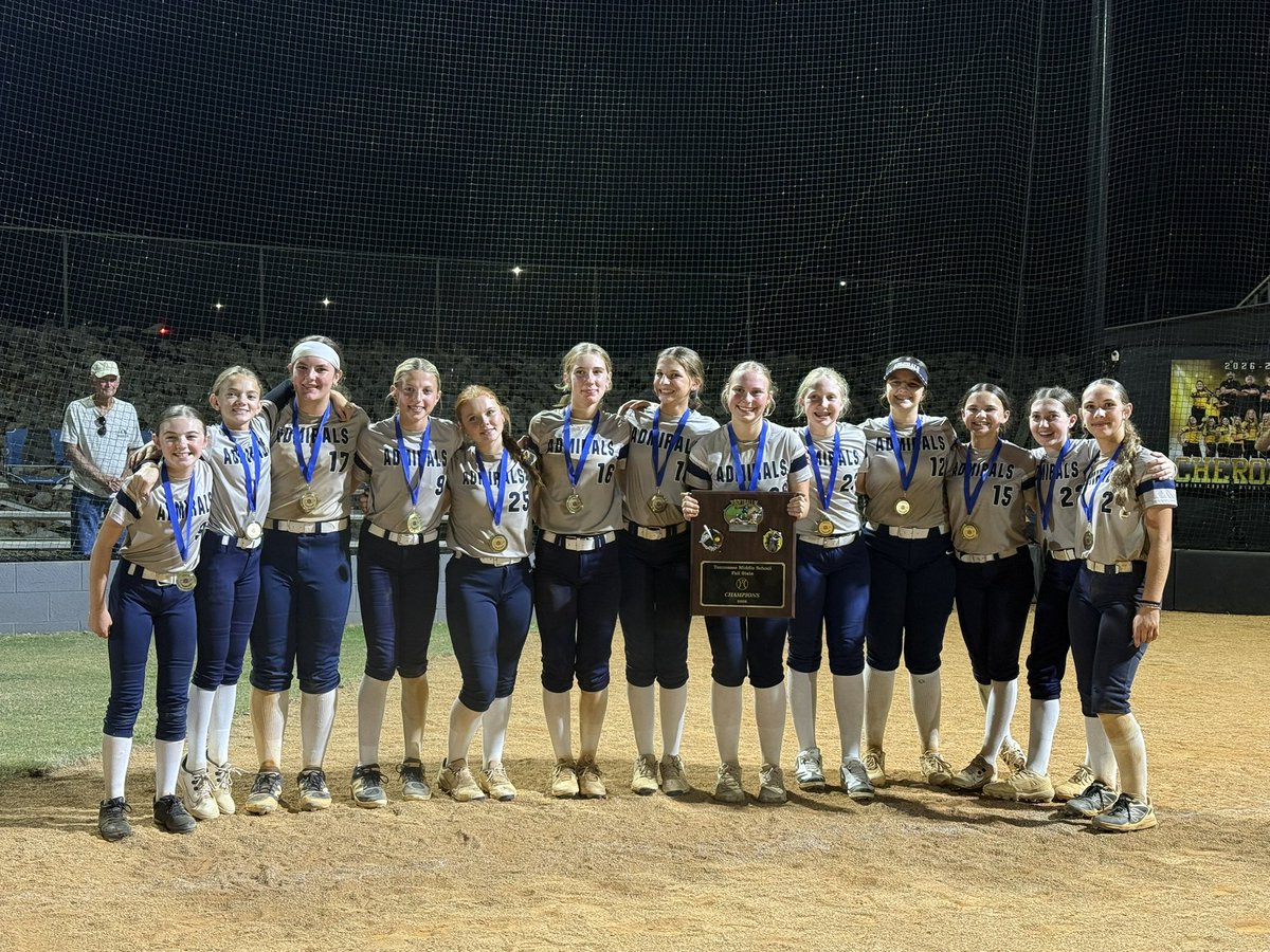 OElliott_2032's tweet photo. We brought the Tennessee State Championship back home to Farragut Thursday night. Such a great season with the best teammates.

I finished the season leading my team with .531 batting average in 64 at bats. Already looking forward to next season.
@LibertySB @SoftballDown @SoftbalAmerica @BCLionsSoftball @RecruitMatador @TopPreps @exporecruite @SoftballRecruit @SunilSportsNews @RecArenaMain @los_stuff @CoachDot_LU @DomoDynasty @TWU_BulldogsSB @gatorjack72 @SoutheasternSB