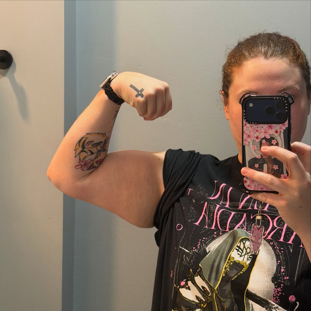 HamhamFan's tweet photo. Photo by Sophia on July 21, 2026. May be a selfie of one or more people, biceps, a tank top, and text. https://t.co/dKvF8OKGav