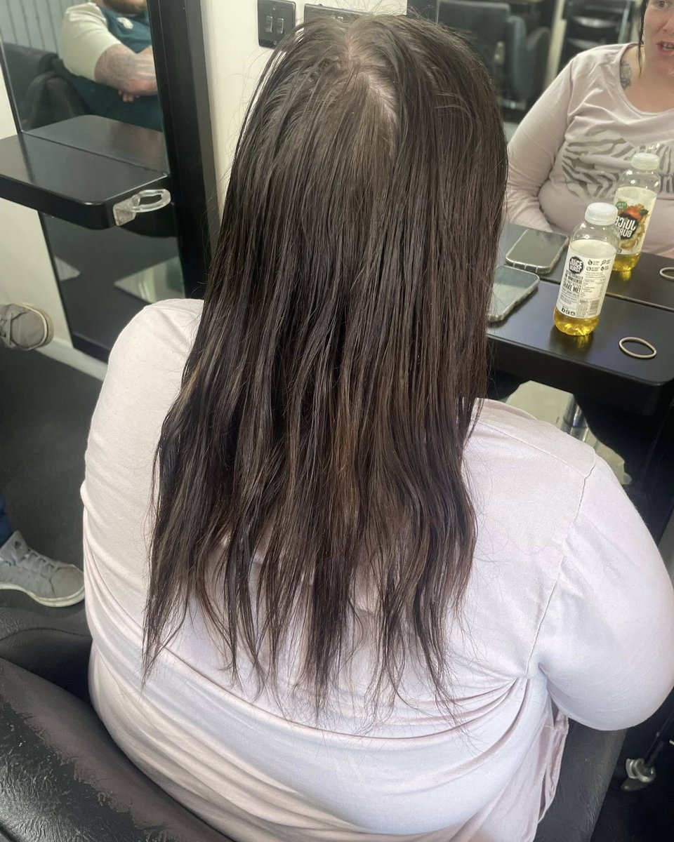 Ckandee's tweet photo. Before and after: goodbye box-dye color, hello to Becky’s journey to blonde. https://t.co/jV5xSExPXp