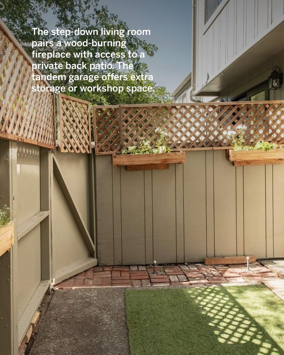 SIRWineCountry's tweet photo. Set on a tree-covered hillside near Old Town Novato, this two-bedroom condo offers a peaceful setting. A wood-burning fireplace and private back patio complete the living space.
https://t.co/0r5zNVfzXi https://t.co/H7ECC8ejCa
