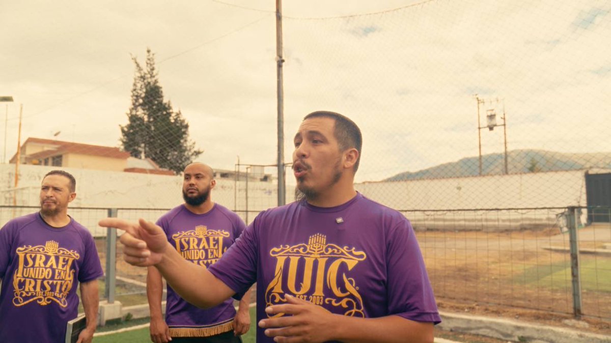 iuic_mexico's tweet photo. Los profetas predicaron a un centro de rehabilitación en Quito, Ecuador, para enseñar la Palabra de Dios #ecuador #biblia https://t.co/rFlogLE0Hr
