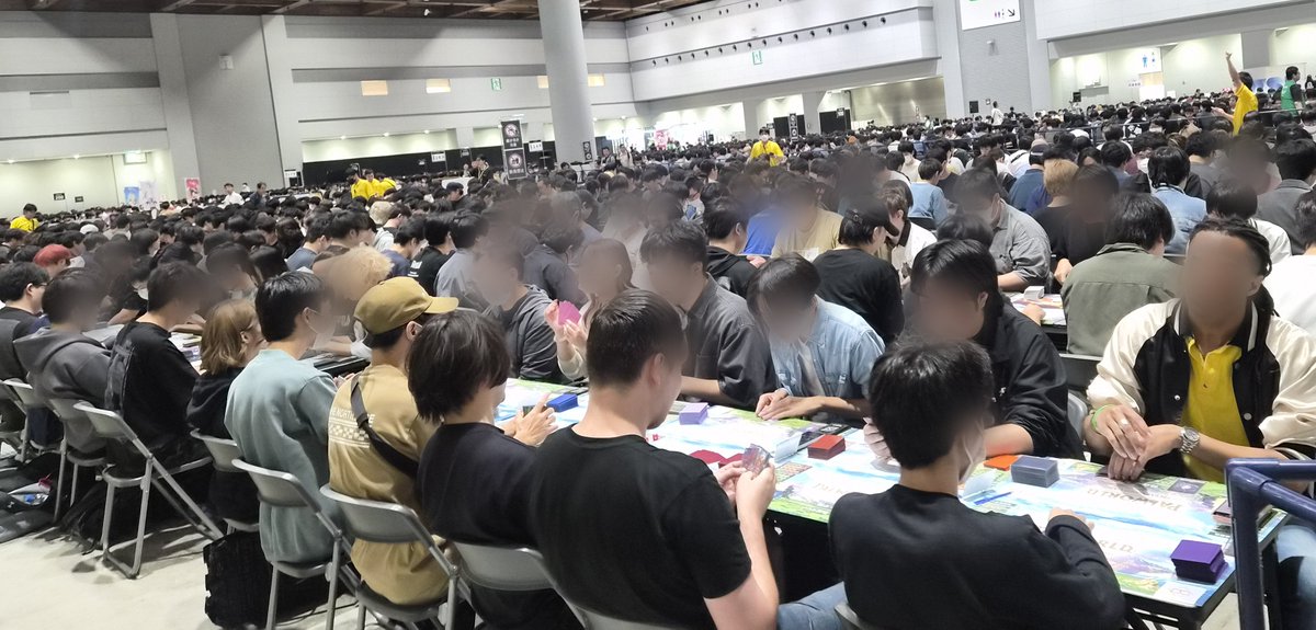 PalworldOCG's tweet photo. ◤ #パルワールドカードゲーム 本日開催⚔️ ◢

⚔️Masters League26-27 東京Autumn⚔️

500名を超える皆さまにご来場いただき、
参加者の皆さんの
「パルワールド、ゲームスタート！」
の掛け声とともに、一斉に対戦を開始しました🎉✨

熱い戦いに挑む選手の皆さんへ、ぜひ応援をお願いします！📣🔥 https://t.co/vWZZz3UQDi
