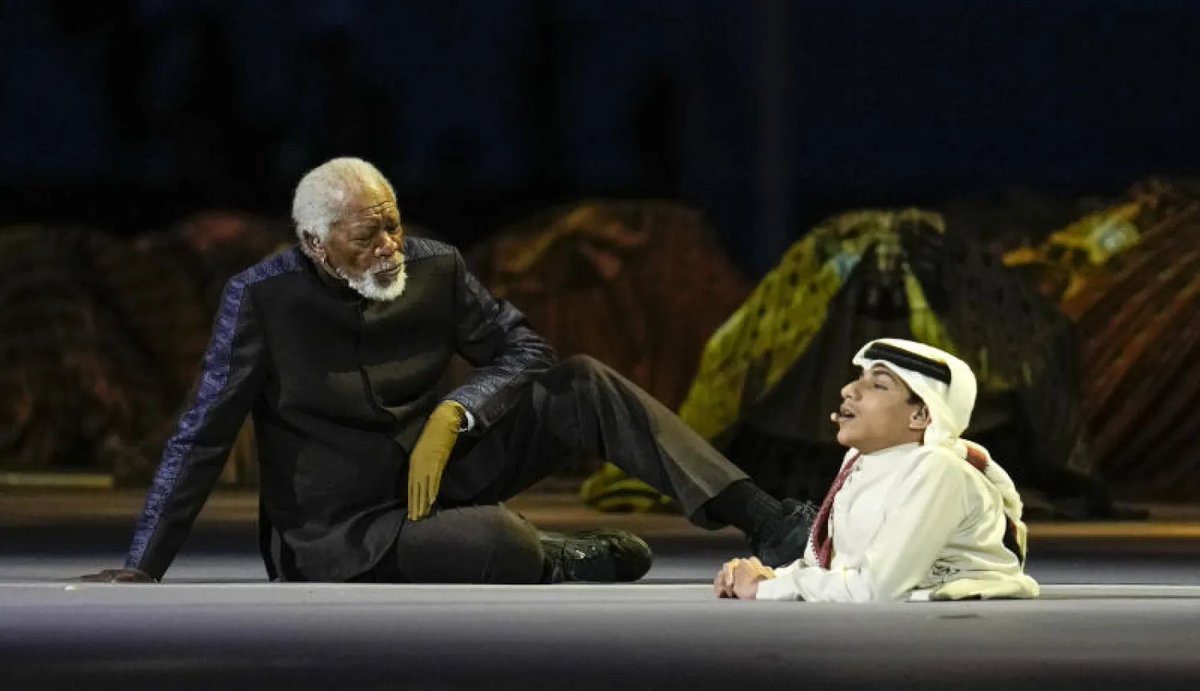 royality2022's tweet photo. @Twaiq93 لو جايب القطري غانم المفتاح للافتتاح أشرف له وكان اهتمو بافتتاحه العالم كله يكفي افتتح كاس العالم بس وش يفهم اللوح https://t.co/cC9YJEMnii