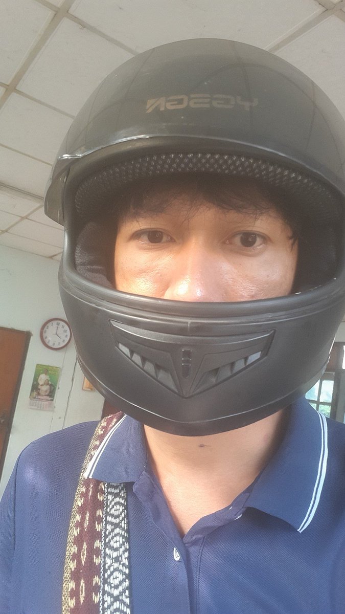 _Naadong1801's tweet photo. ฮ้อนกะขี้ค้าน ฝนตกกะขี้ค้าน หนาวกะสิขี้ค้านเด้ะบาดหนิ จักแม่นตะหน่ายเจ้าของคัก https://t.co/2b6vUSGKBE