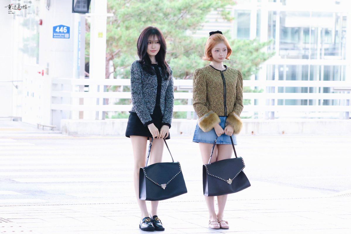 Nanlou1201's tweet photo. 261003

#REI #레이 #レイ #ValentinoxREI
#LIZtoPFW #리즈 #LIZ #リズ
#PFW #ValentinoSS27 
@MaisonValentino
#IVE #아이브 #アイヴ https://t.co/pmAbdADcoS