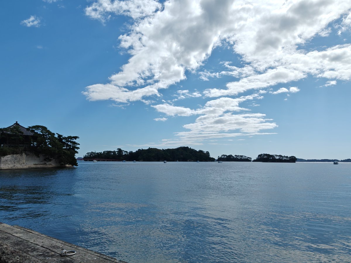 P1Y1_Frances's tweet photo. 誕生日（8月15日）以来になづなづに会いに来ました。
明日は松島基地航空祭なので前日入り。ブルーの御泉印も購入しました。
午前中に来たのは始めてですが、朝早いと観光協会さんはだいぶ空いていますね。
#温泉むすめ 
#松島名月 https://t.co/vPg5wGe0Ie