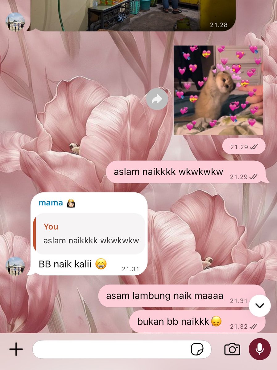 beychanda's tweet photo. lupa sarapan + makan malam, paginya earl grey, siangnya kopi, sorenya kopi pas dikereta meledak aslam w🙂‍↕️ turun kereta mama nungguin didepan, beliau khawatir rupanya🥹🤍 https://t.co/wnmfiZet83