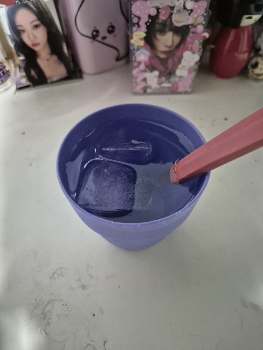 gookiiwi's tweet photo. tomar água com colher e gelo 🤤🤤🤤
#jantatwt https://t.co/i6oxmaXpSJ