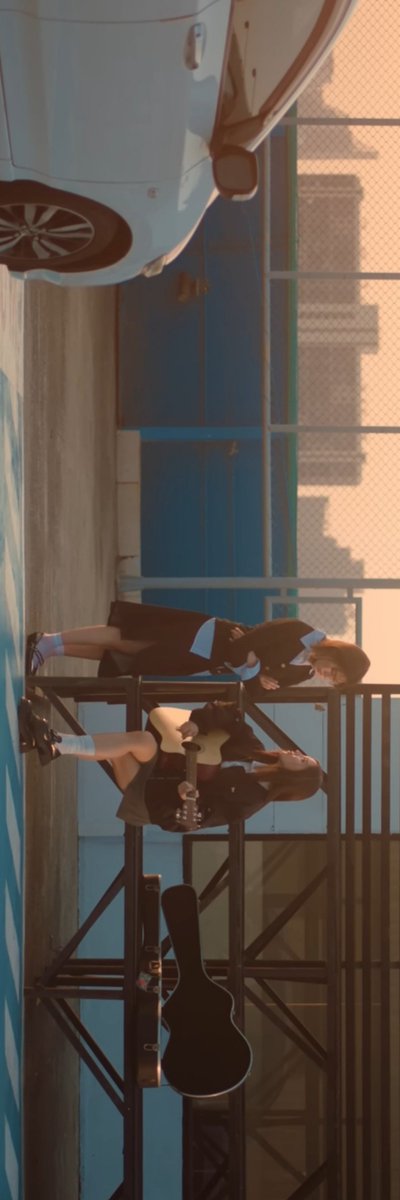 peachiepawsie's tweet photo. the way emibonnie can give us so many different vibes through their songs >>> https://t.co/KQ7NoSA9X6