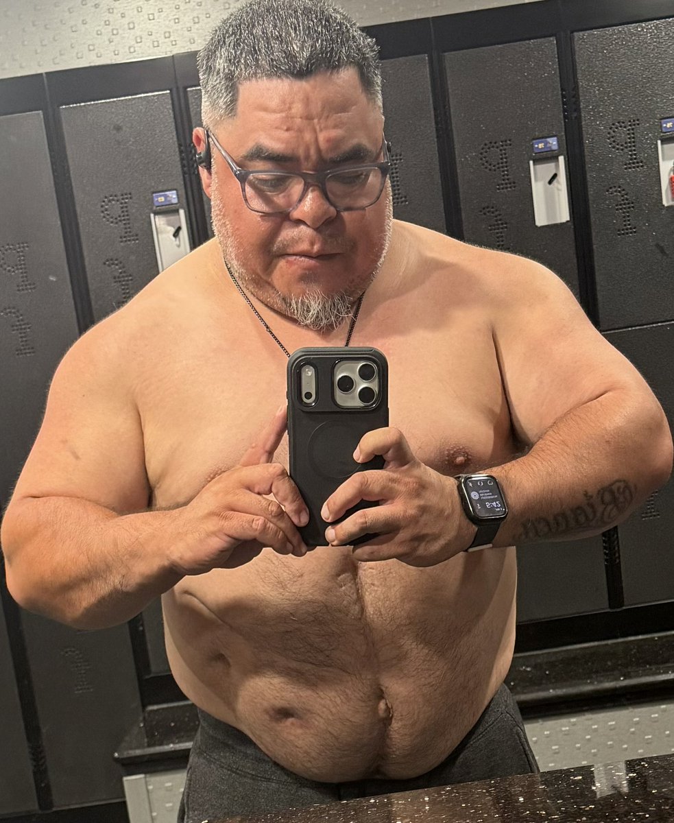 Rube510_'s tweet photo. i be beating my own ass at the gym. can’t nobody tell me shit. Most people are on a fitness journey.. but you really wanna know what this does for me?
it helps my mind realize i need to STAY HERE.. IYKYK.. #DuesPaid #ChronicallyFIT🗣️😮💨💪🏽❤️🏋🏻♂️🇲🇽X🇵🇷 https://t.co/EIT6FWvuZm