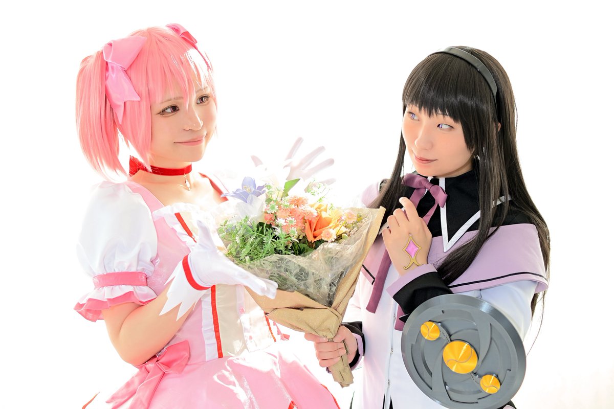 rapuko_i's tweet photo. コスプレ

10/3
誕生日おめでとう　まどか

魔法少女まどか☆マギカ

鹿目まどか　壇乃るに
暁美ほむら　石川らぷこ

撮影　郷 https://t.co/Aq4ZimmApm