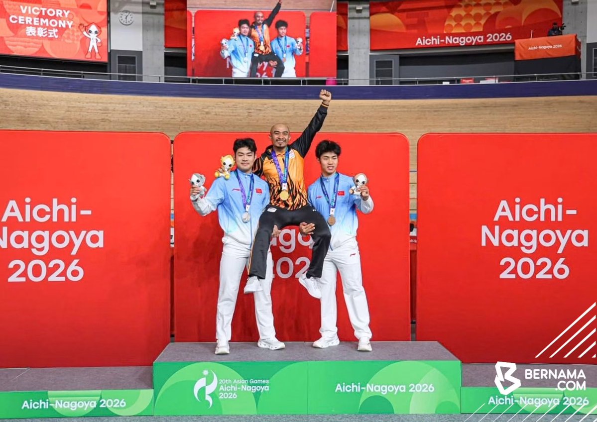 AzizulAWANG's tweet photo. [2/3]
Namun begitu, saya bersyukur kpd Allah SWT krn semua itu tak pernah melemahkan saya malah membuatkan saya lebih kuat.

Saya dah berikan segala utk arena sukan negara khususnya sukan lumba basikal tanah air. https://t.co/OuNR3nAqJw